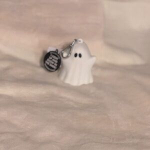 Ghost Pocketback Holder